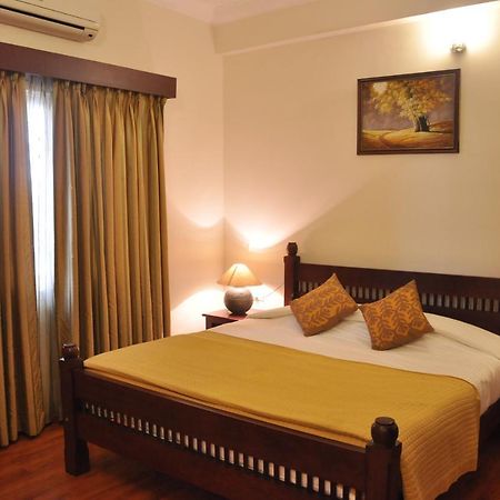 Hotel Niketana @ Boat Club Chennai Zewnętrze zdjęcie