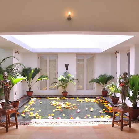 Hotel Niketana @ Boat Club Chennai Zewnętrze zdjęcie